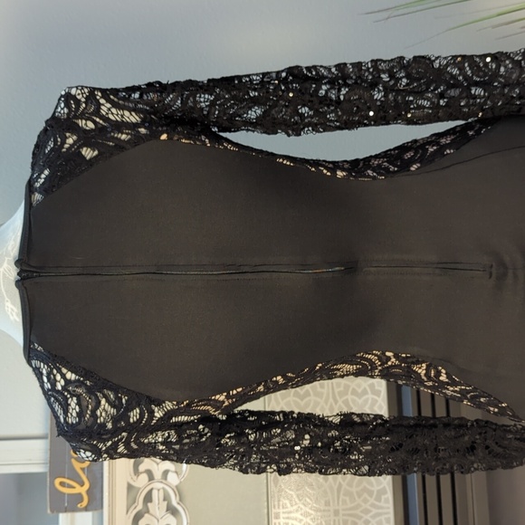 BCX Fitted Black Lace Dress Sz 7 - Picture 5 of 7